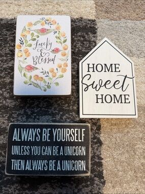 Assorted home decor signs - Home Sweet Home, Be A Unicorn, Lucky & Blessed EUC!